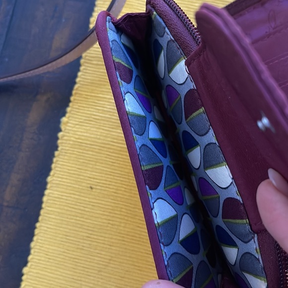 Vera Bradley small wristlet - Picture 5 of 5